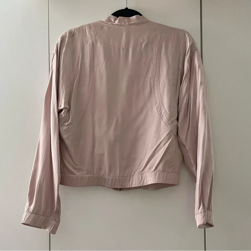BLANK NYC Soft Blush Pink Lightweight Zip-Up Jacket with Stitch Detailing XS - Picture 5 of 6